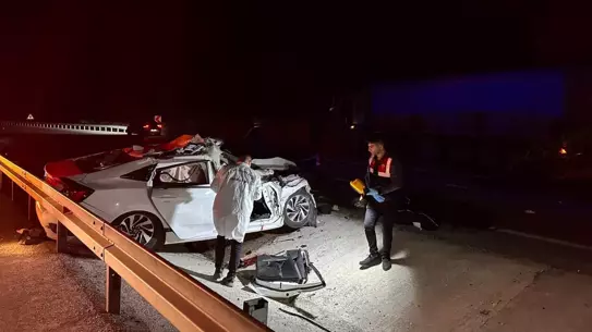 Balıkesir'de Arefe Günü Kaza: 2 Ölü, 3 Yaralı