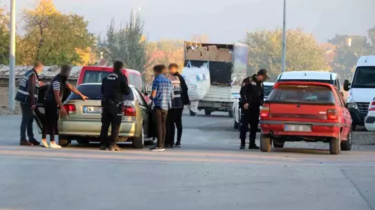 Erzincan'da 26 Aranan Şahıs Yakalandı