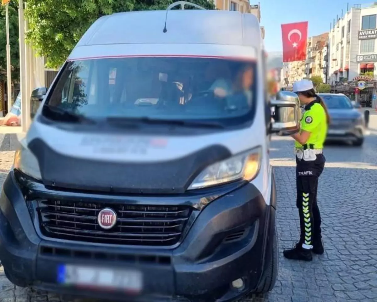 Manisa'da Okul Servislerine Denetim