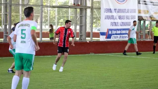 AOSB Futbol Turnuvası'nda Finalist Ekipler Belli Oldu