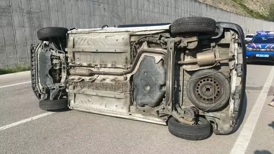 Tokat'ta Otomobil Devrildi: 4 Yaralı