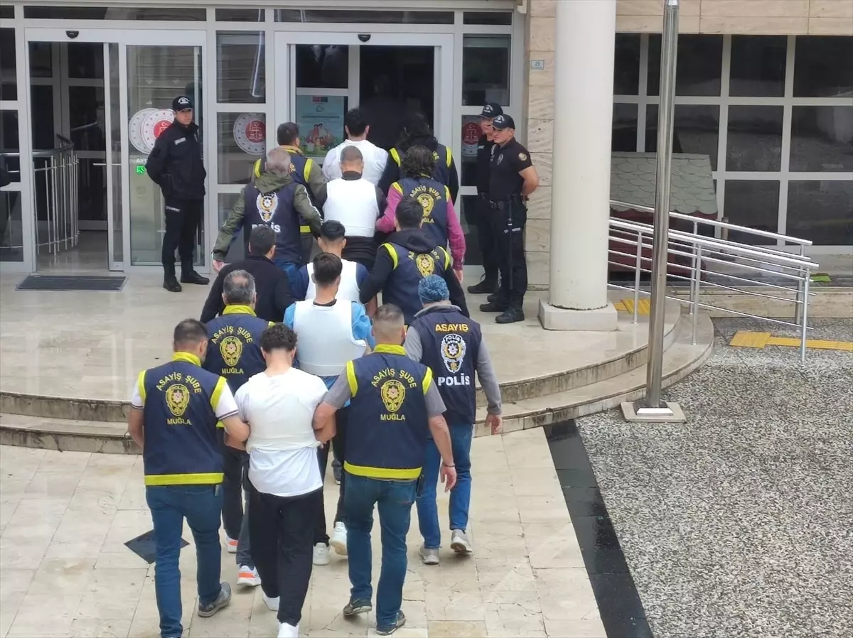 Menteşe'de Silahlı Saldırı: 2 Tutuklama