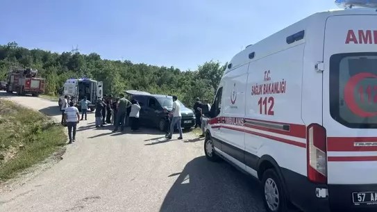Saraydüzü'nde Kaza: Yaşlı Çift Yaralandı