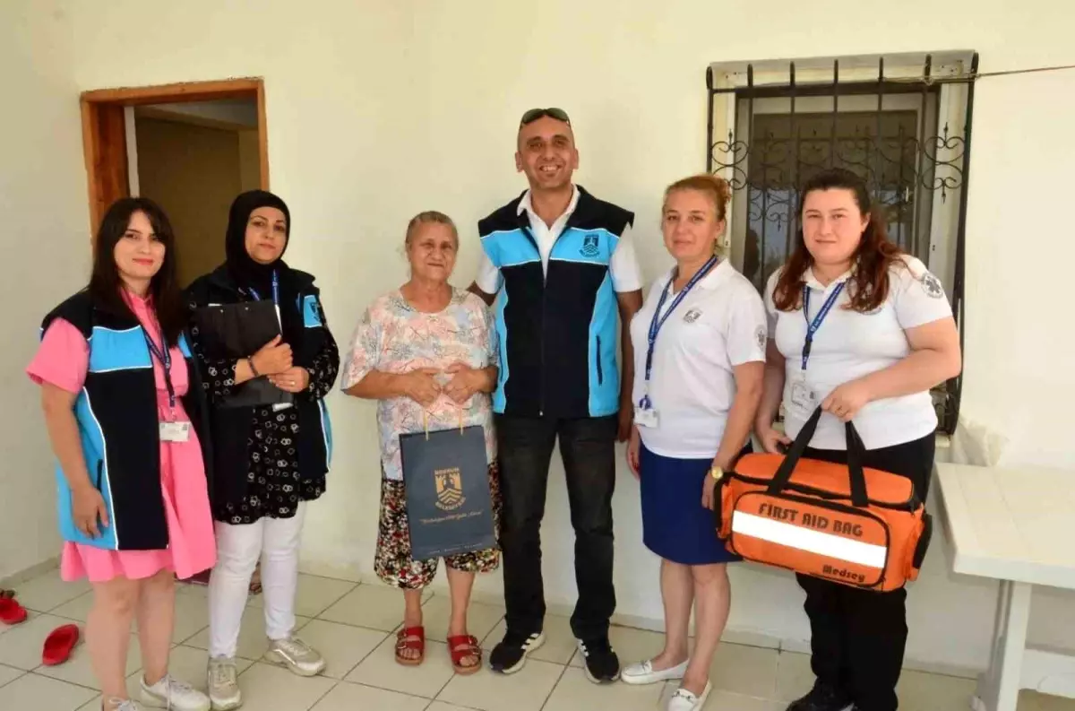 Bodrum Belediyesi'nden Yaşlılara Bayram Ziyareti