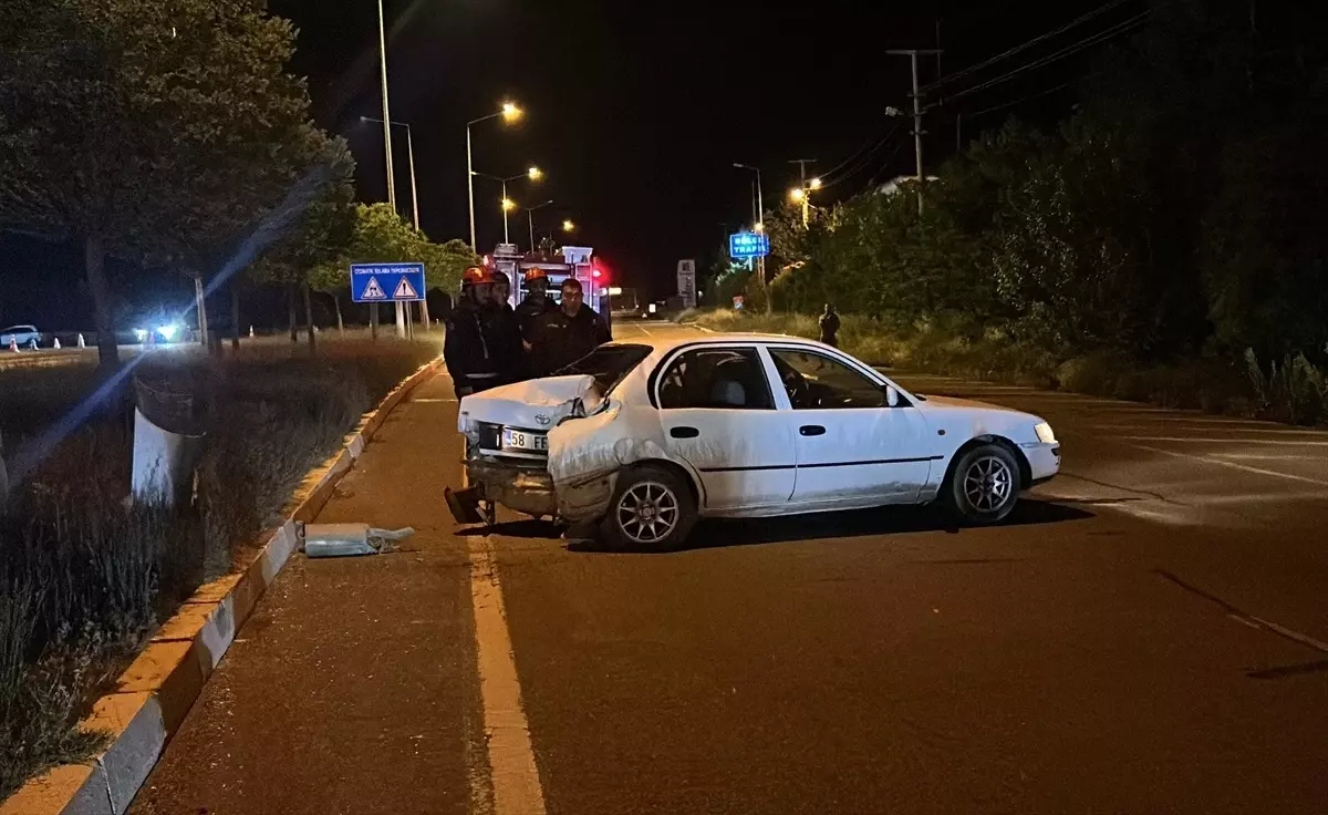 Sivas'ta Trafik Kazası: 5 Yaralı