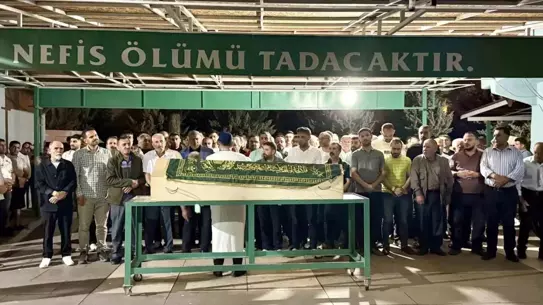 Diyarbakır'da Yangında 4 Kişi Defnedildi