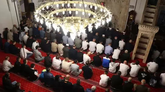 Balkanlar'da Müslümanlar Kurban Bayramı namazını kıldı