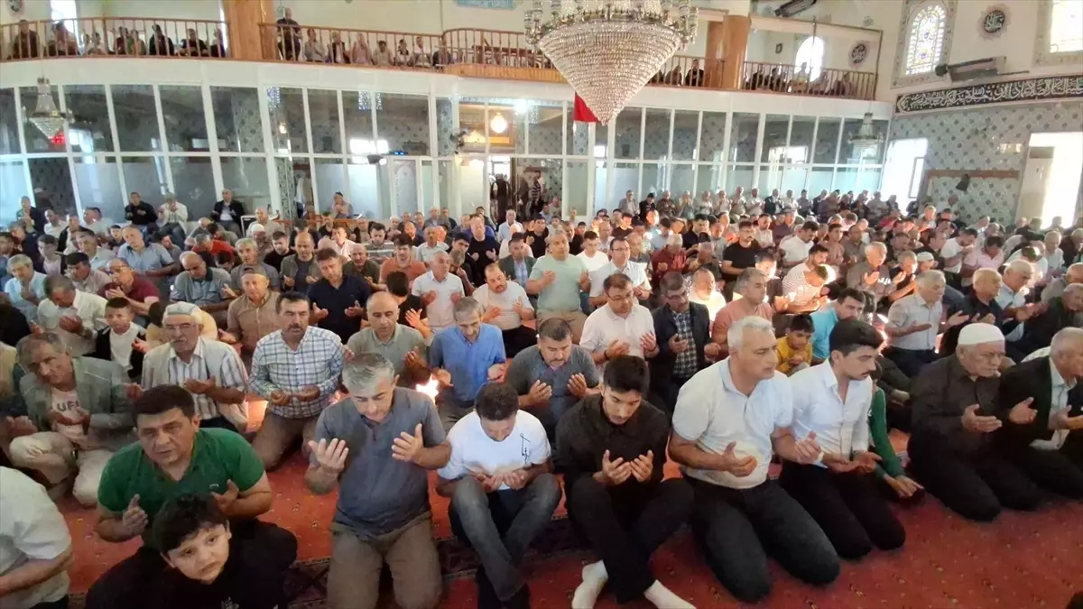 Beypazarı'nda Kurban Bayramı Namazı