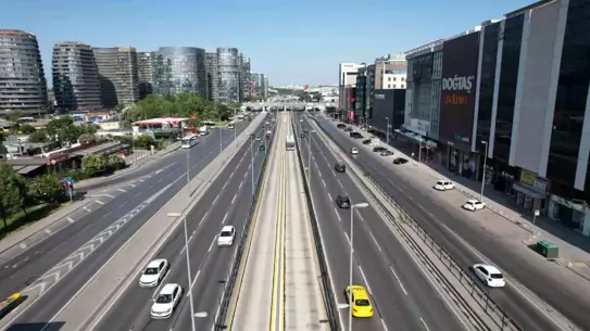 İstanbul'da Kurban Bayramı'nda Yollar Boş Kaldı