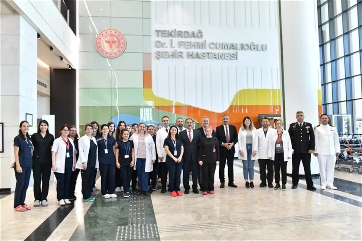 Vali Vekili Güler, Sağlık Personelinin Bayramını Kutladı