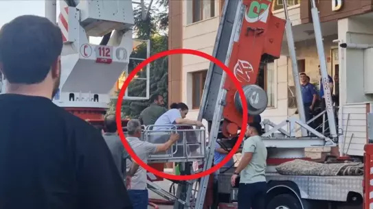 Diyarbakır'da Yangında 30 Kişiyi Kurtaran Nakliyeci