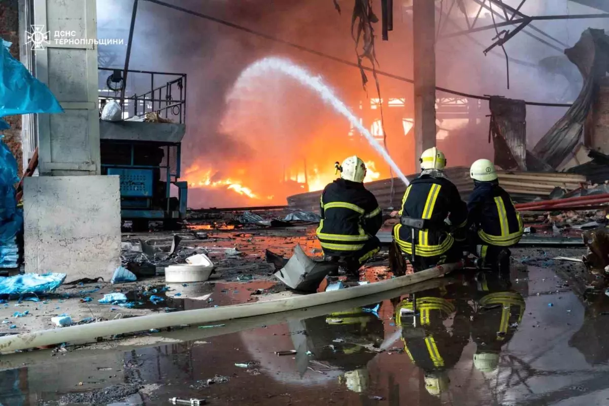 Kiev'de Rus Saldırısı: 3 Ölü, 49 Yaralı