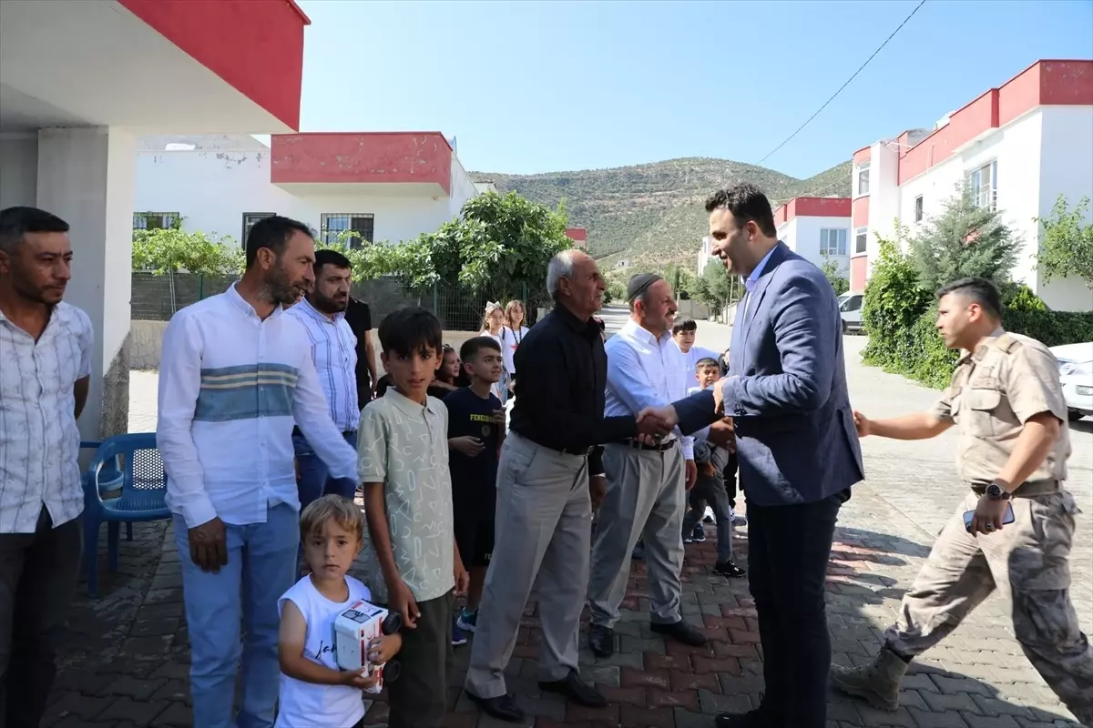 Hasankeyf Kaymakamı İmrak jandarma ve vatandaşların bayramını kutladı