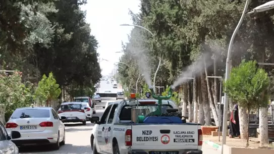 Nizip'te Bayram Temizliği: Şehir Gül Kokusuyla Dolduruldu