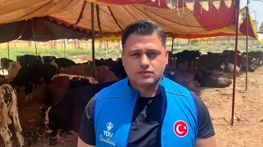 Rıza Kayaalp, TDV'nin Kurban Organizasyonuna Katıldı