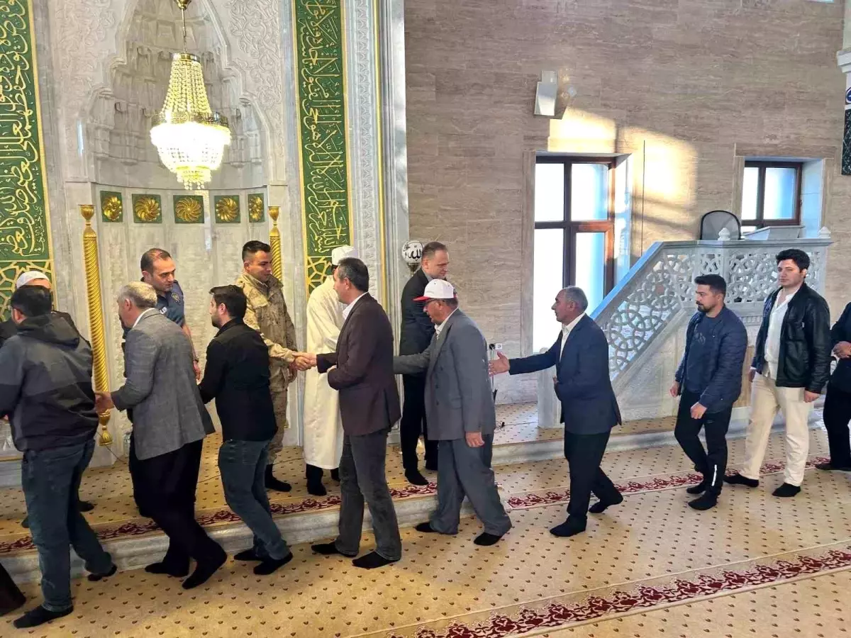 Kaymakam Koşansu'dan Bayram Ziyaretleri