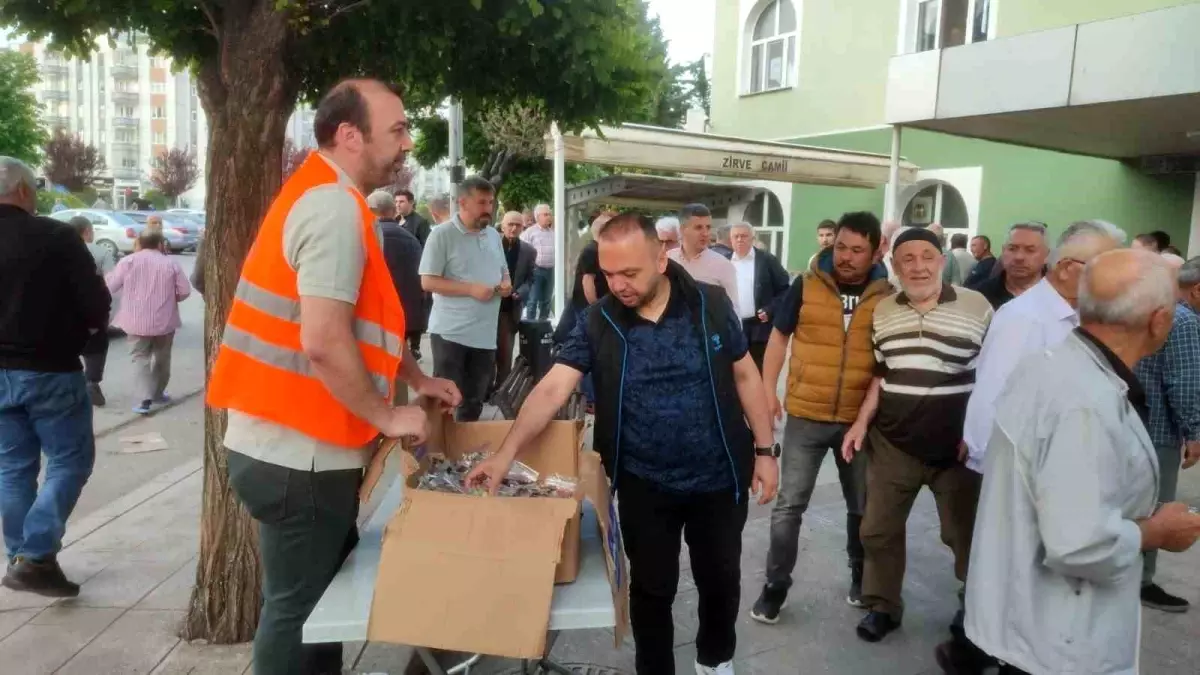 Atakum Belediyesi Kurban Bayramı'nda Şeker İkramında Bulundu
