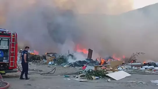 Silivri'de Çöp Alanında Yangın