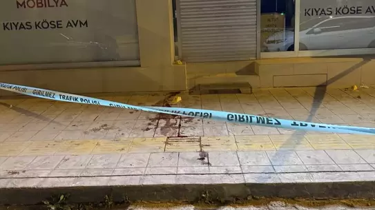 Samsun'da Bıçaklı Kavga: 3 Yaralı