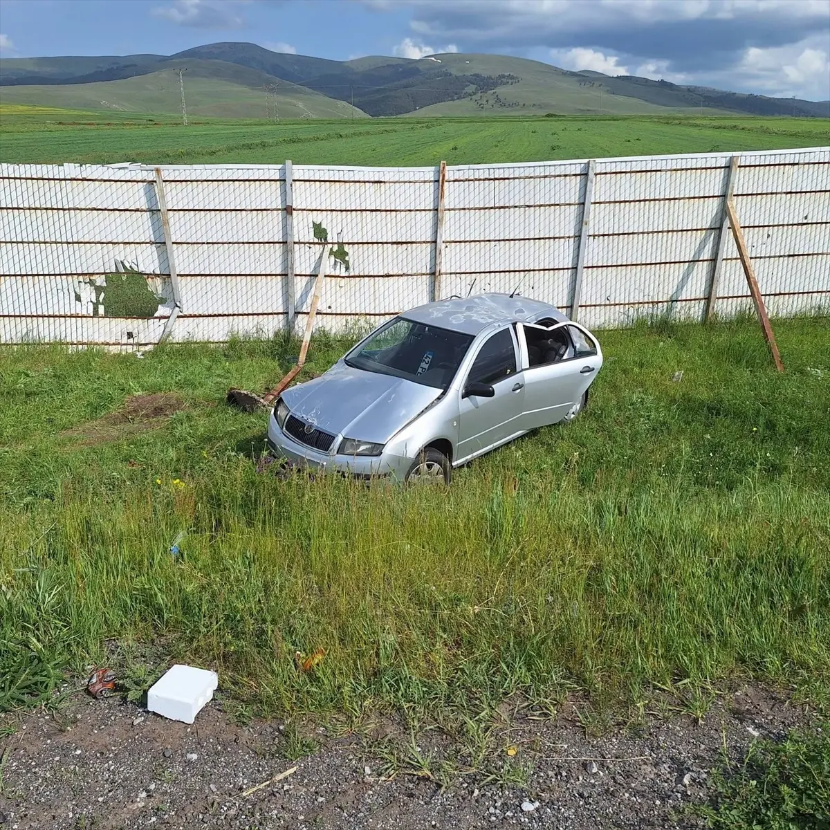 Sarıkamış'ta Otomobil Devrildi: 5 Yaralı