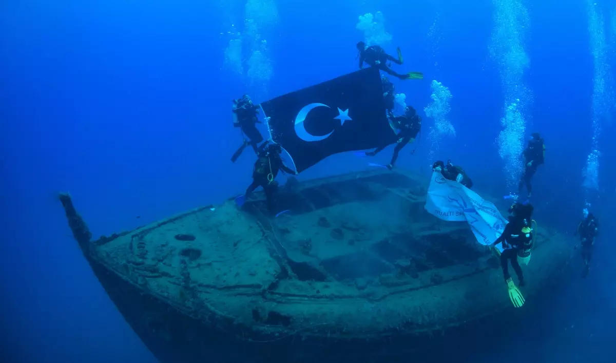 Kemer'de Dalış Ayı Etkinlikleri