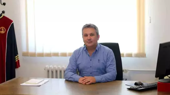 Yapay Zeka Gençlerde Umut, Yaşlılarda Endişe