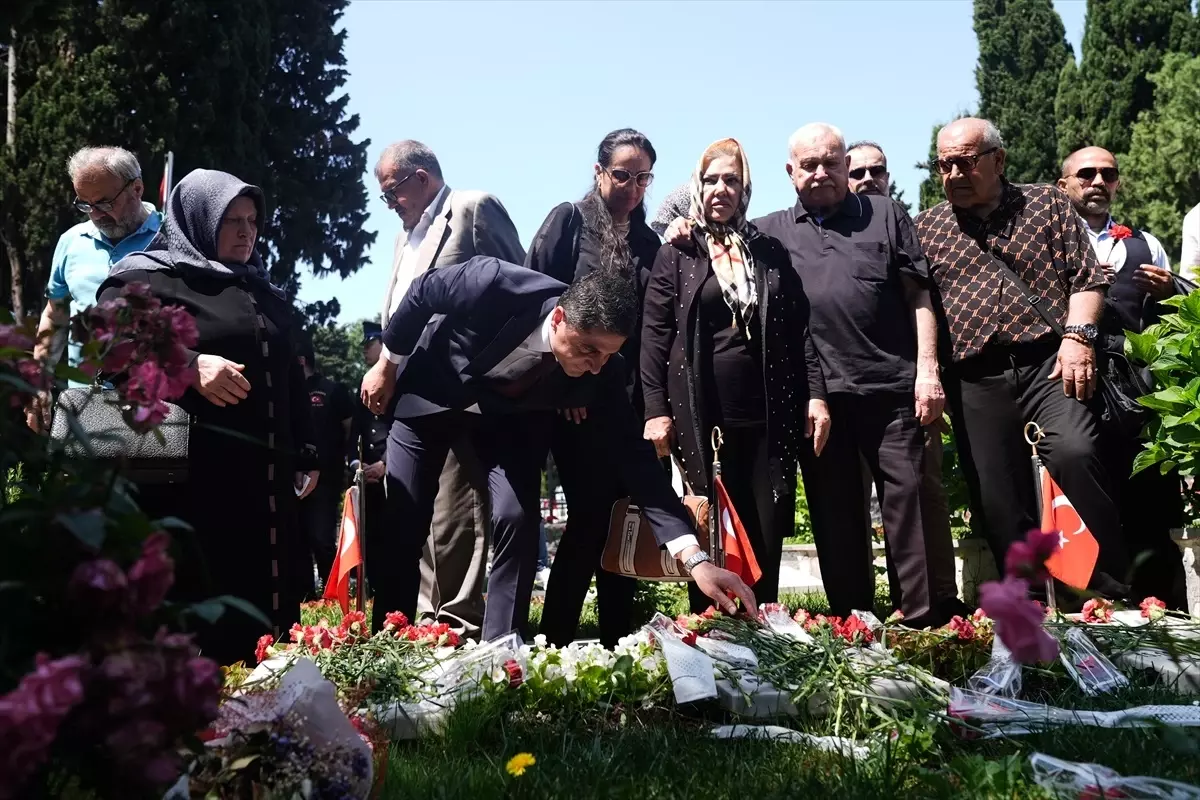 Vezneciler şehitleri terör saldırısının 9'ncu yılında anıldı