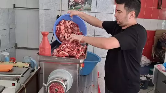 Kurban Bayramı'nda Kıyma Mesaisi