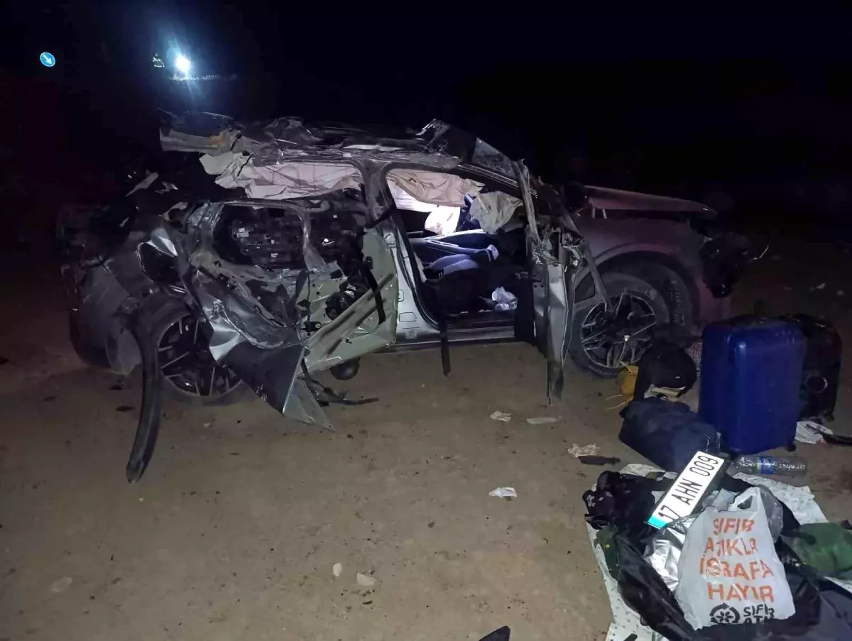 Tunceli'de Otomobil Kazası: İki Ölü