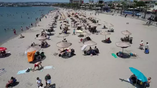 İstanbul Plajları Bayramda Dolup Taştı