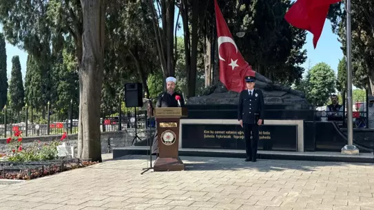 Vezneciler'de Şehit Polisler Anıldı