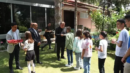 Vali Aydoğdu'dan Bayram Ziyareti
