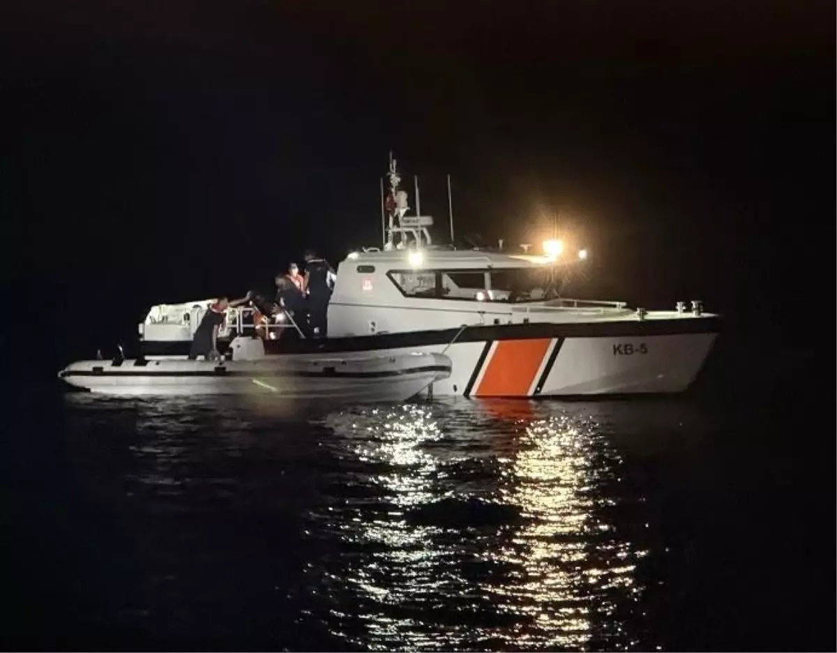 Çanakkale'de 18 Kaçak Göçmen ve 1 Kaçakçı Yakalandı
