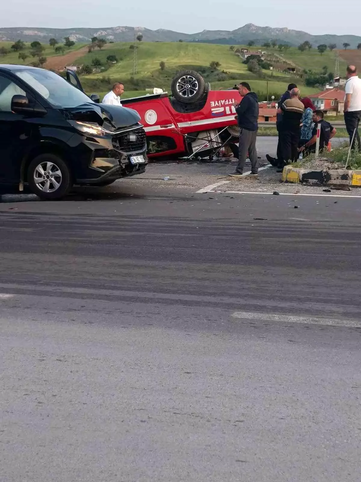 Akyurt'ta İtfaiye Aracı Takla Attı