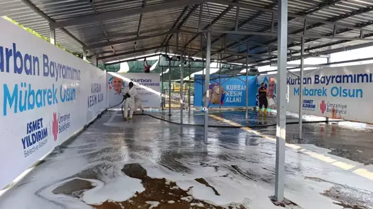 Ümraniye'de Bayram Temizliği