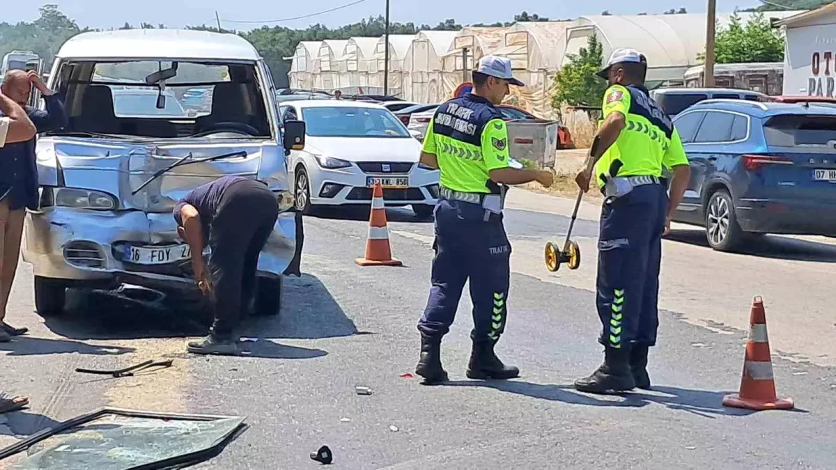 İznik'te Kamyonet Kazası: Bir Yaralı