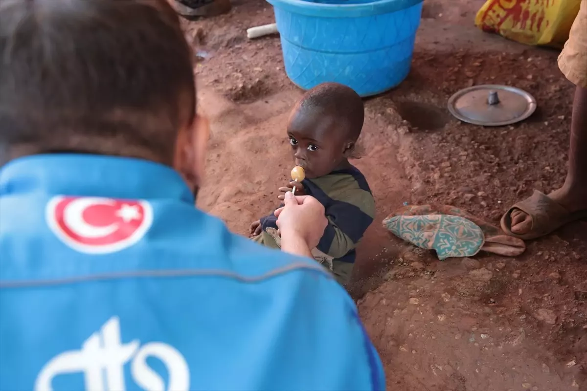 TDV Malavi'de 1300 Hisse Kurban Etini Dağıttı