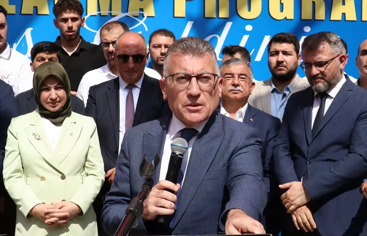 AK Parti Grup Başkanı Güler, Sivas'ta partisinin bayramlaşma programında konuştu Açıklaması
