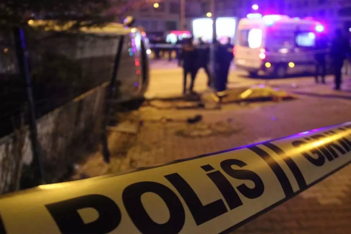 İnegöl'de Dere Kenarında Erkek Cesedi Bulundu