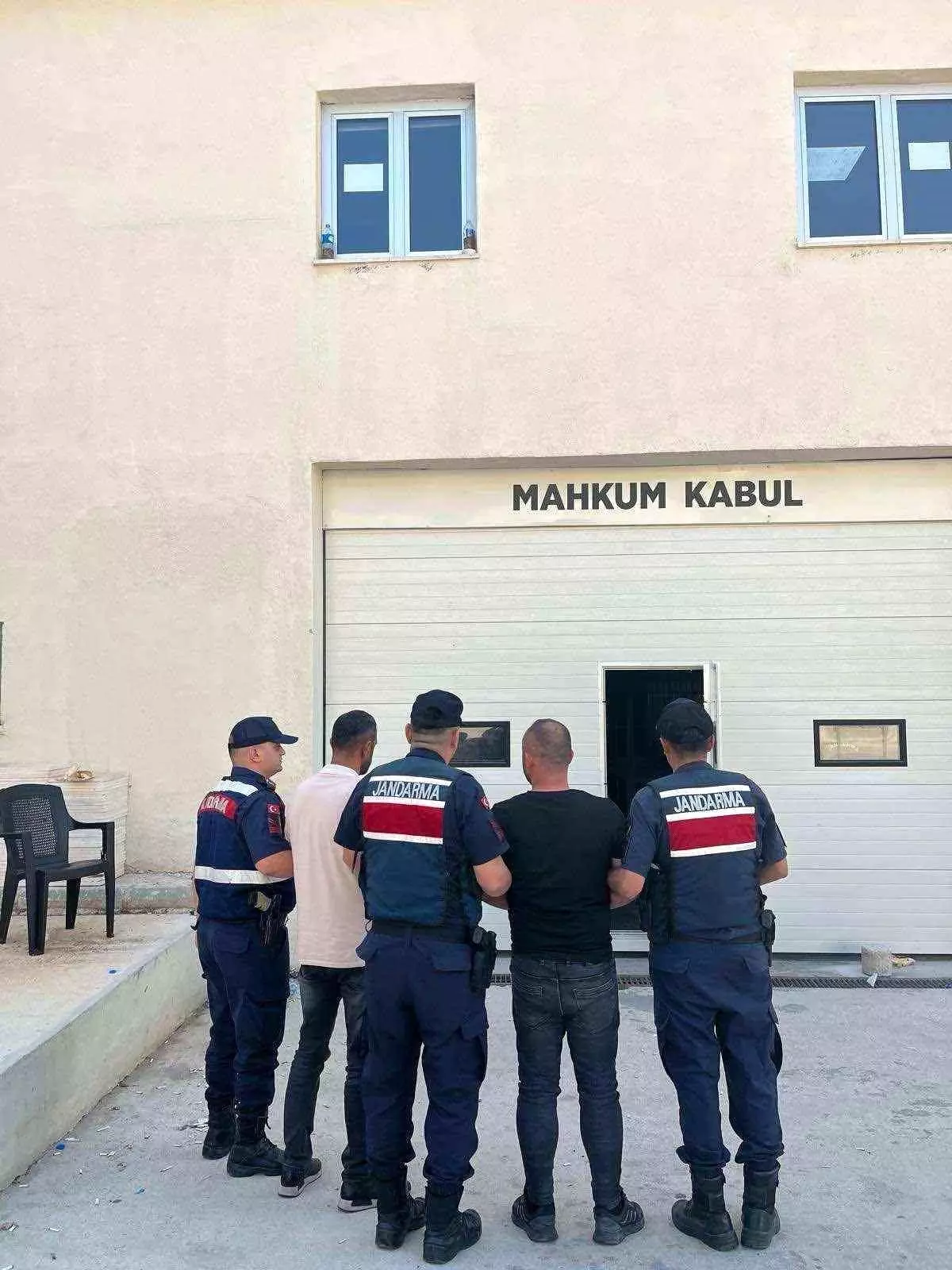 Düğünde Havaya Ateş Açan İki Kişi Tutuklandı
