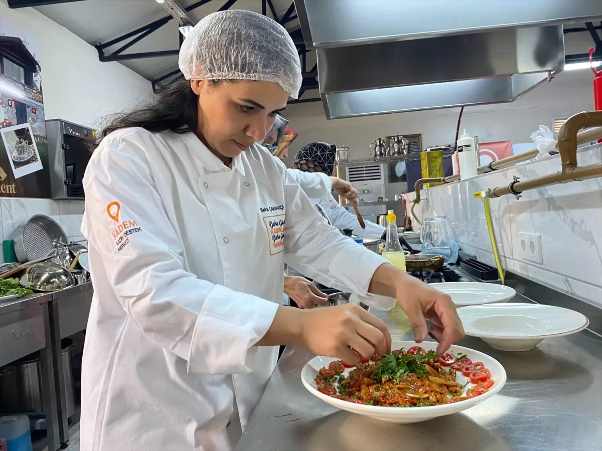 KADEM'den Depremzede Kadınlara Mutfak Atölyesi