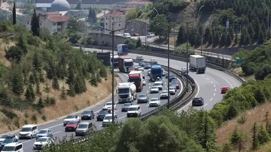 Bayram Dönüş Trafiği Yoğunlaştı