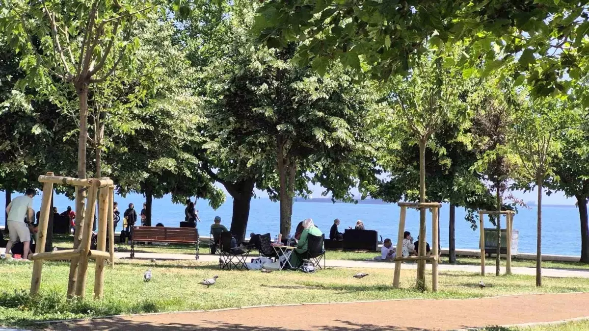 Bakırköy Sahili Bayramda Dolup Taştı