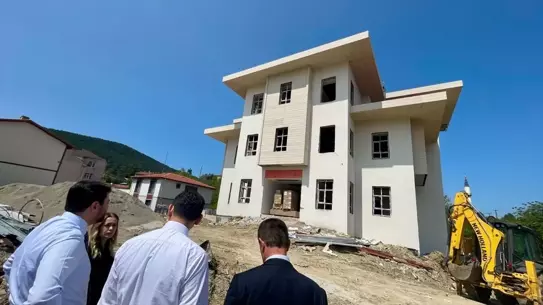 Cem Şahin Ovacık'ta Hastane ve Hükümet Konağı İnşaatını İnceledi