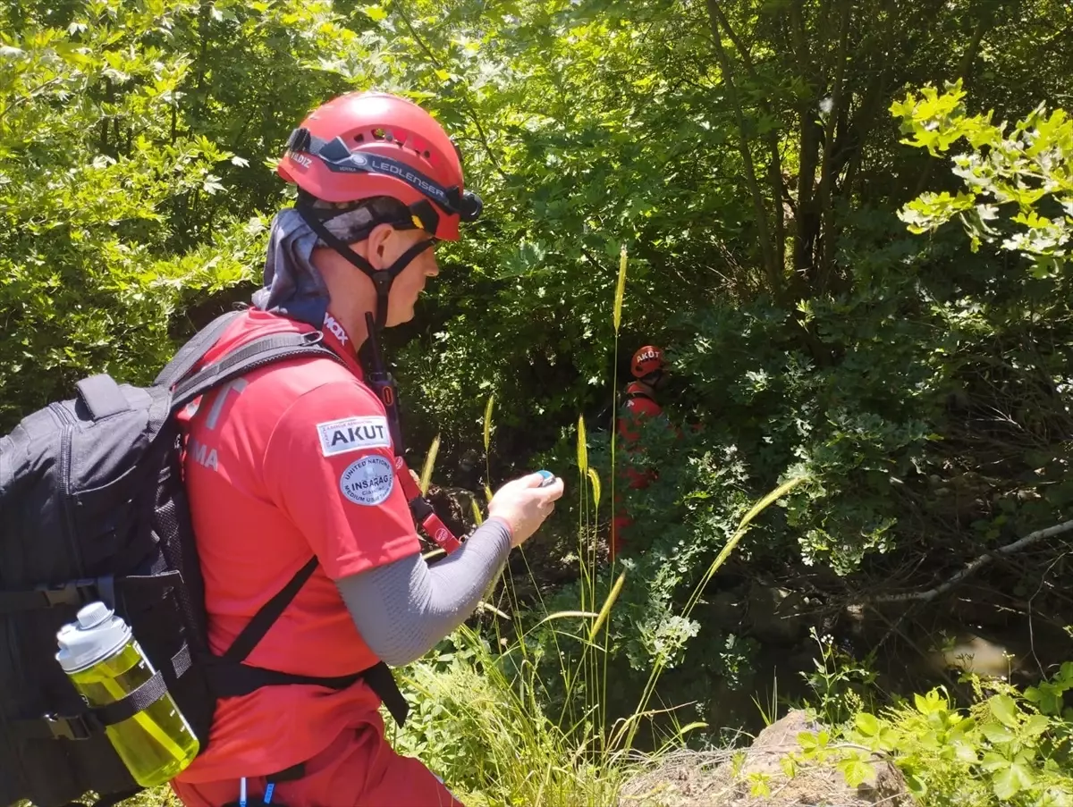 Orhaneli'de Kayıp Çocuğu Arama Çalışmaları Devam Ediyor