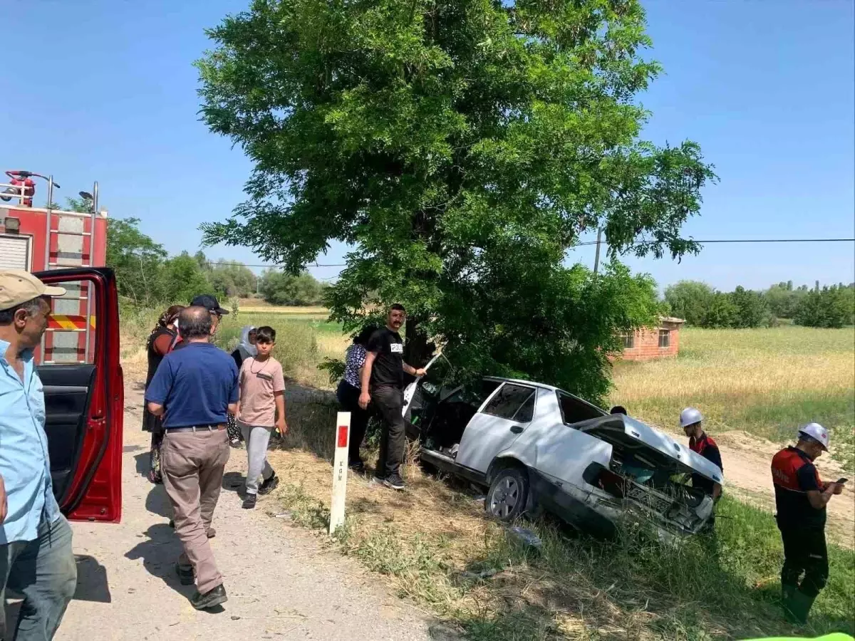Afyonkarahisar'da Trafik Kazası: 6 Yaralı