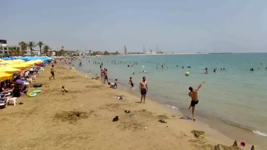Silifke Plajlarında Bayram Yoğunluğu