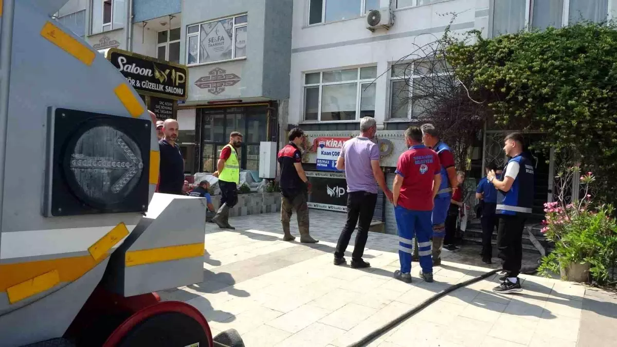 Trabzon'da Sel Sonrası Tahliye Çalışmasında Karbonmonoksit Zehirlenmesi