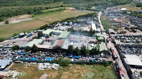 Maltepe'de Seramik Deposunda Yangın