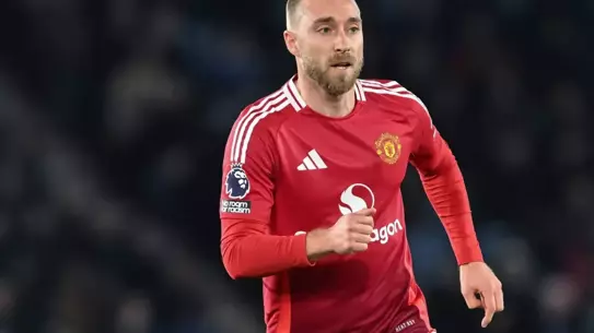 Manchester United 10 ayrılığı birden açıkladı
